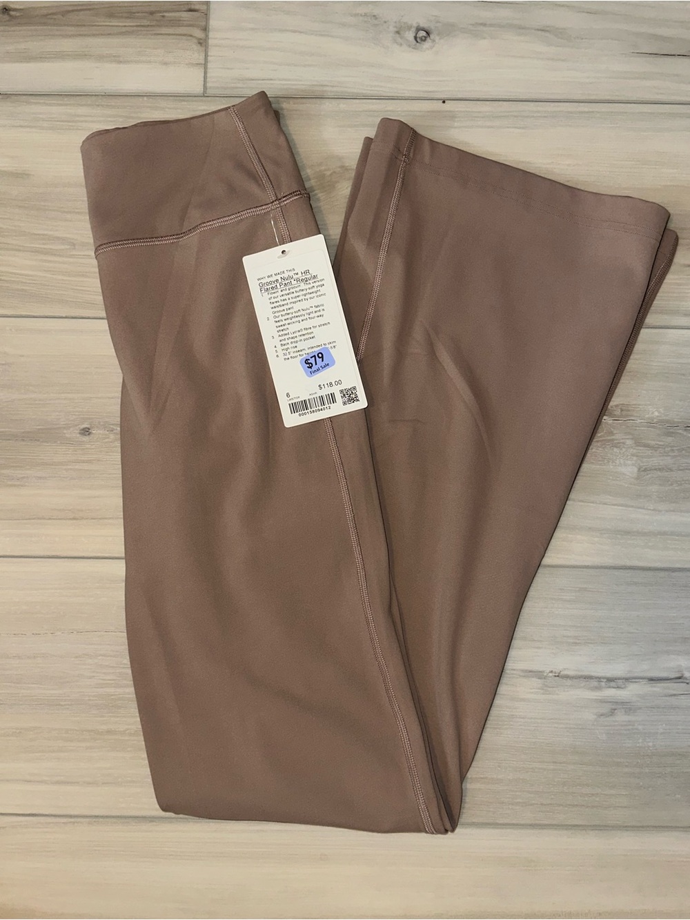 Lululemon Groove Nulu Flares  Yoga Pant Size 8